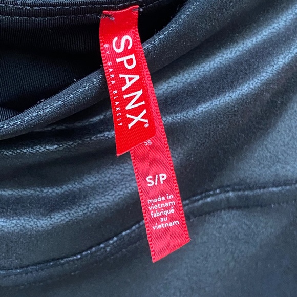 SPANX Faux Leather Leggings Size Small - Picture 5 of 5